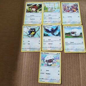 POKEMON SWORD AND SHIELD COLORLESS CARDS LOT